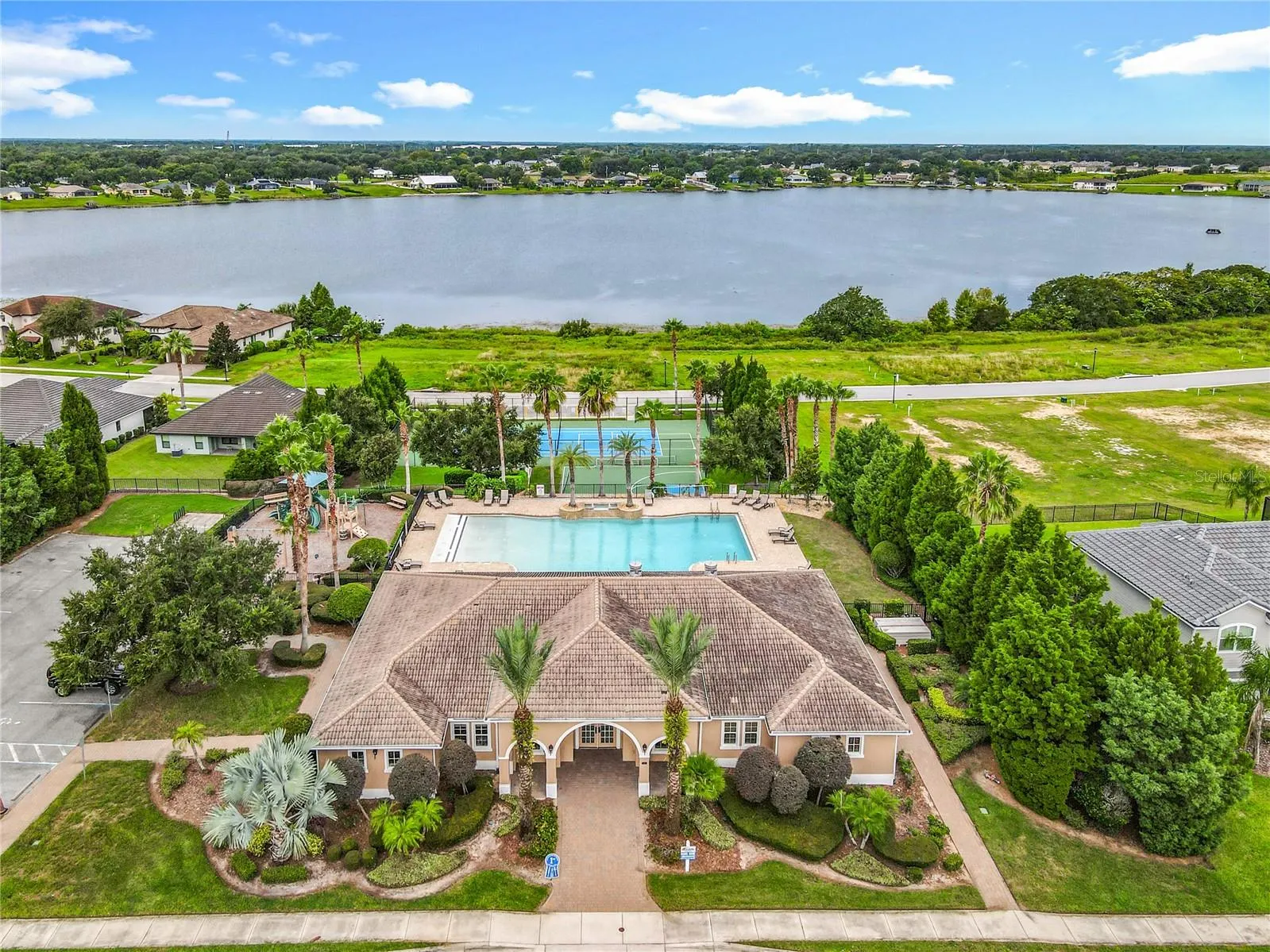 5068 TENNESSEE LAKE DR