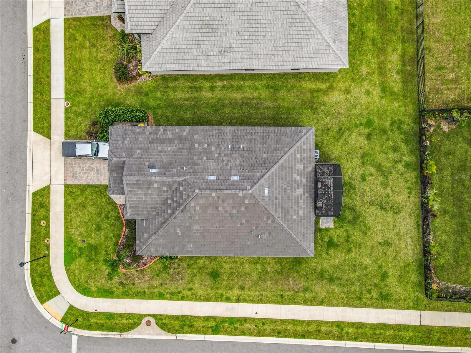 5068 TENNESSEE LAKE DR