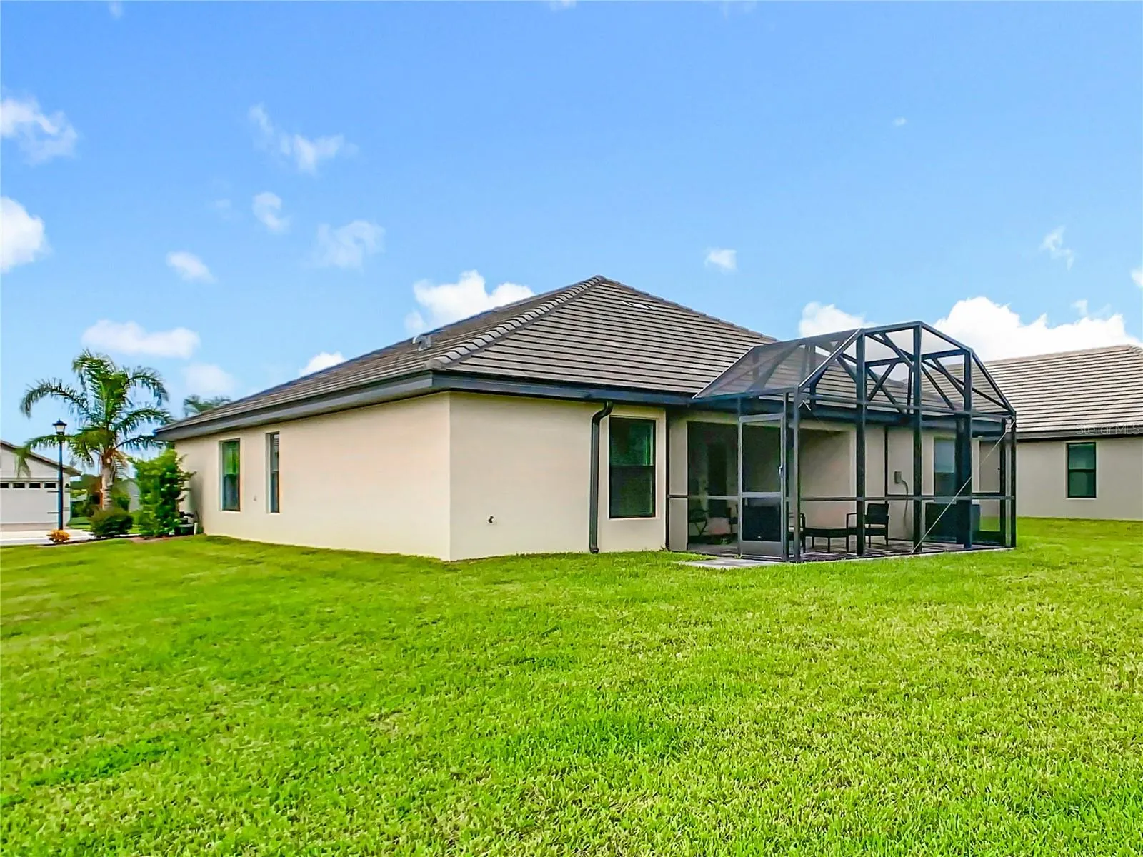 5068 TENNESSEE LAKE DR