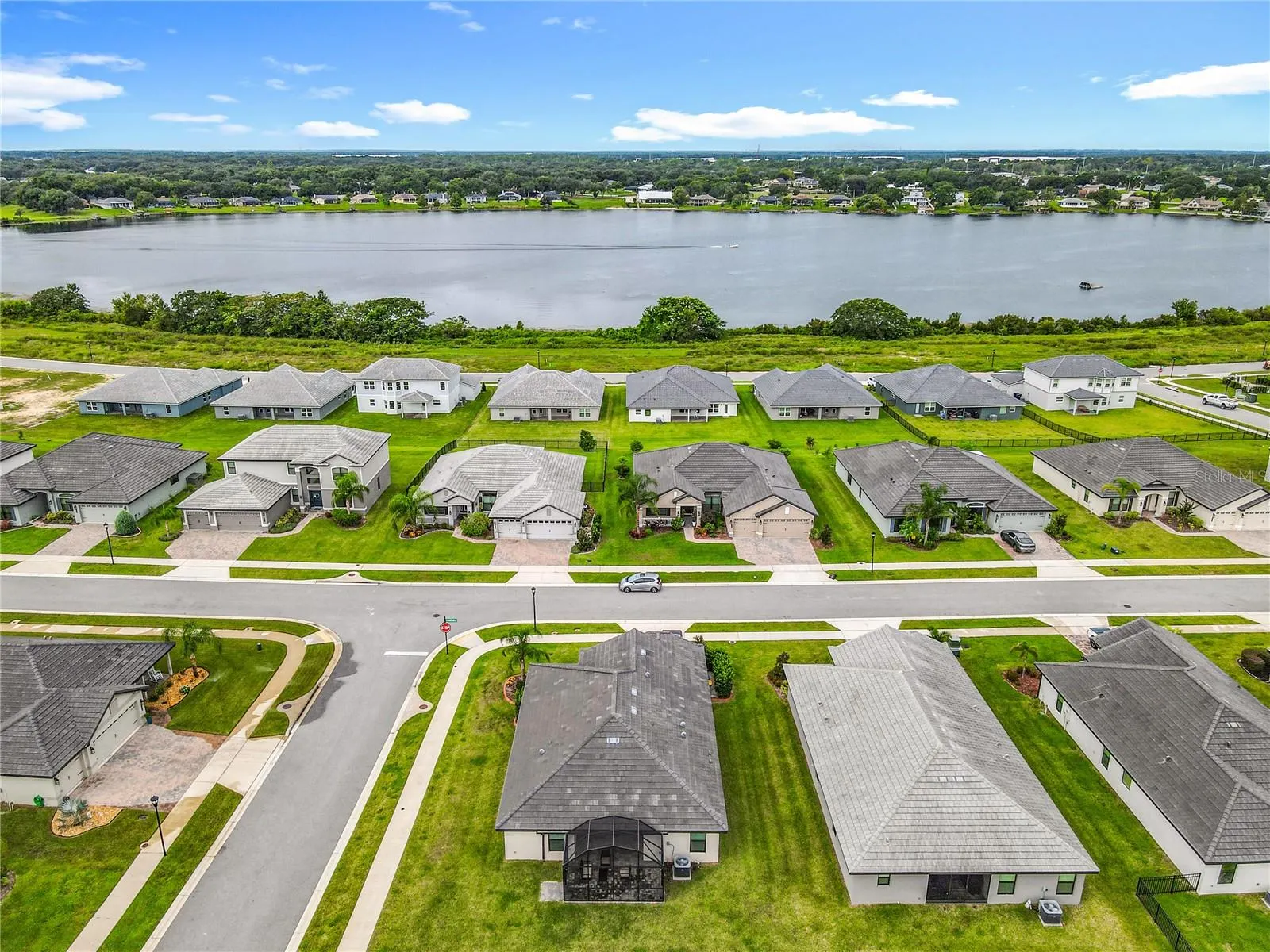 5068 TENNESSEE LAKE DR