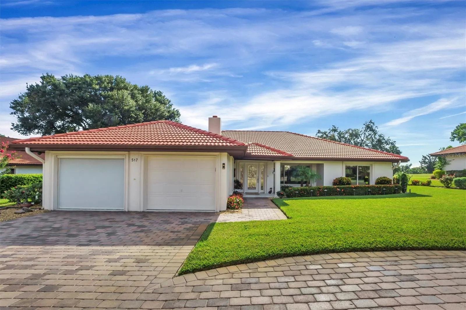 517 CLUBHOUSE DR