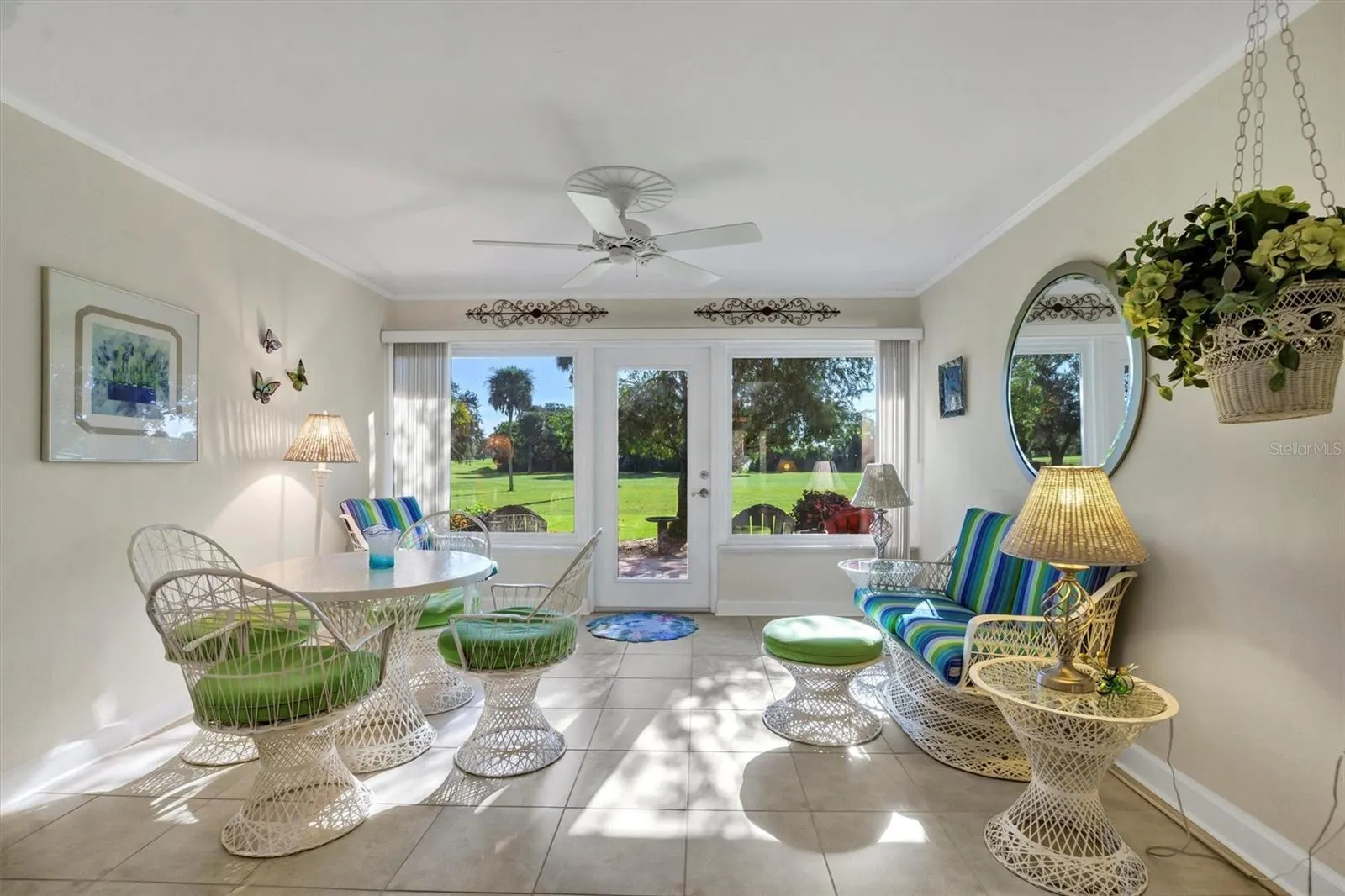 517 CLUBHOUSE DR