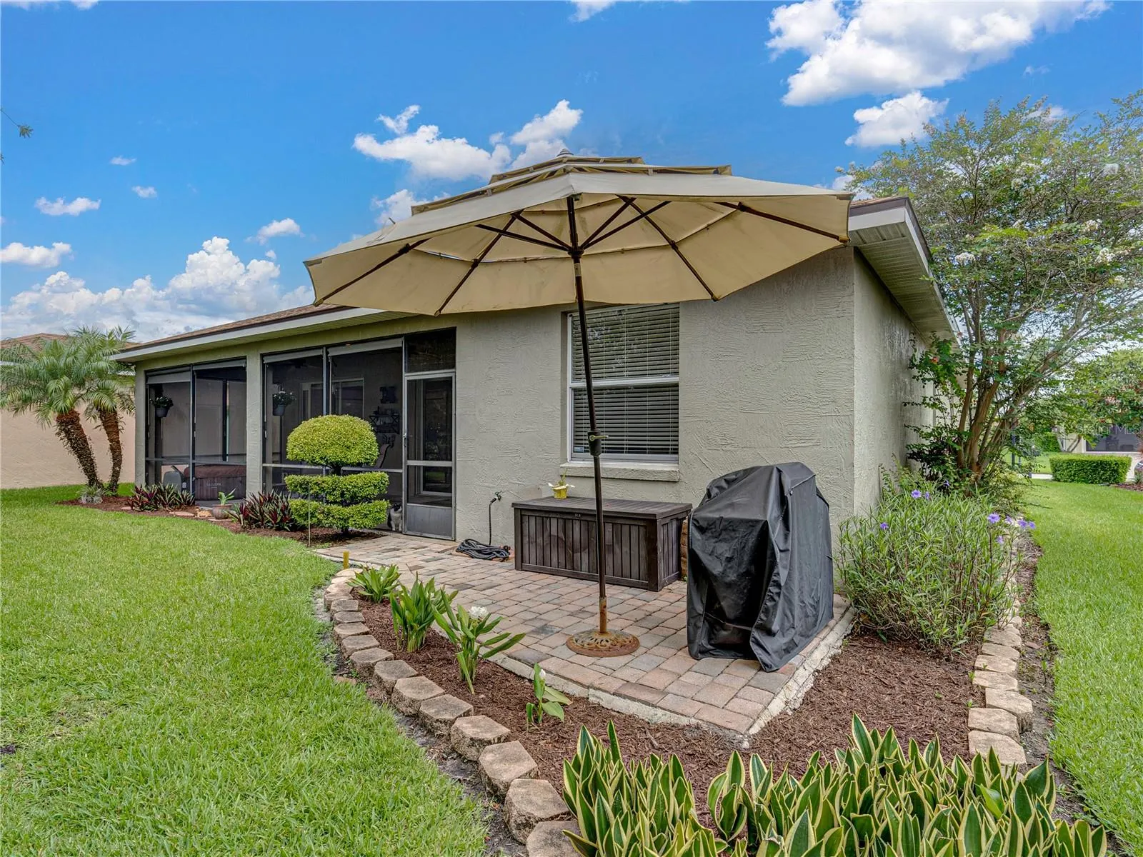 4489 STRATHMORE DR