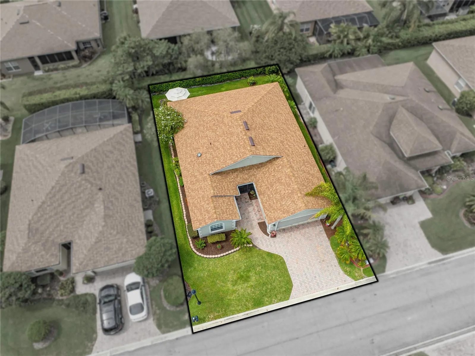 4489 STRATHMORE DR