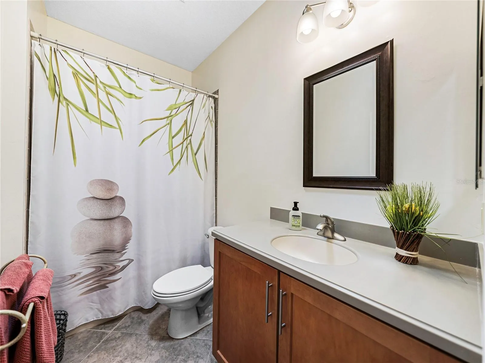 4489 STRATHMORE DR