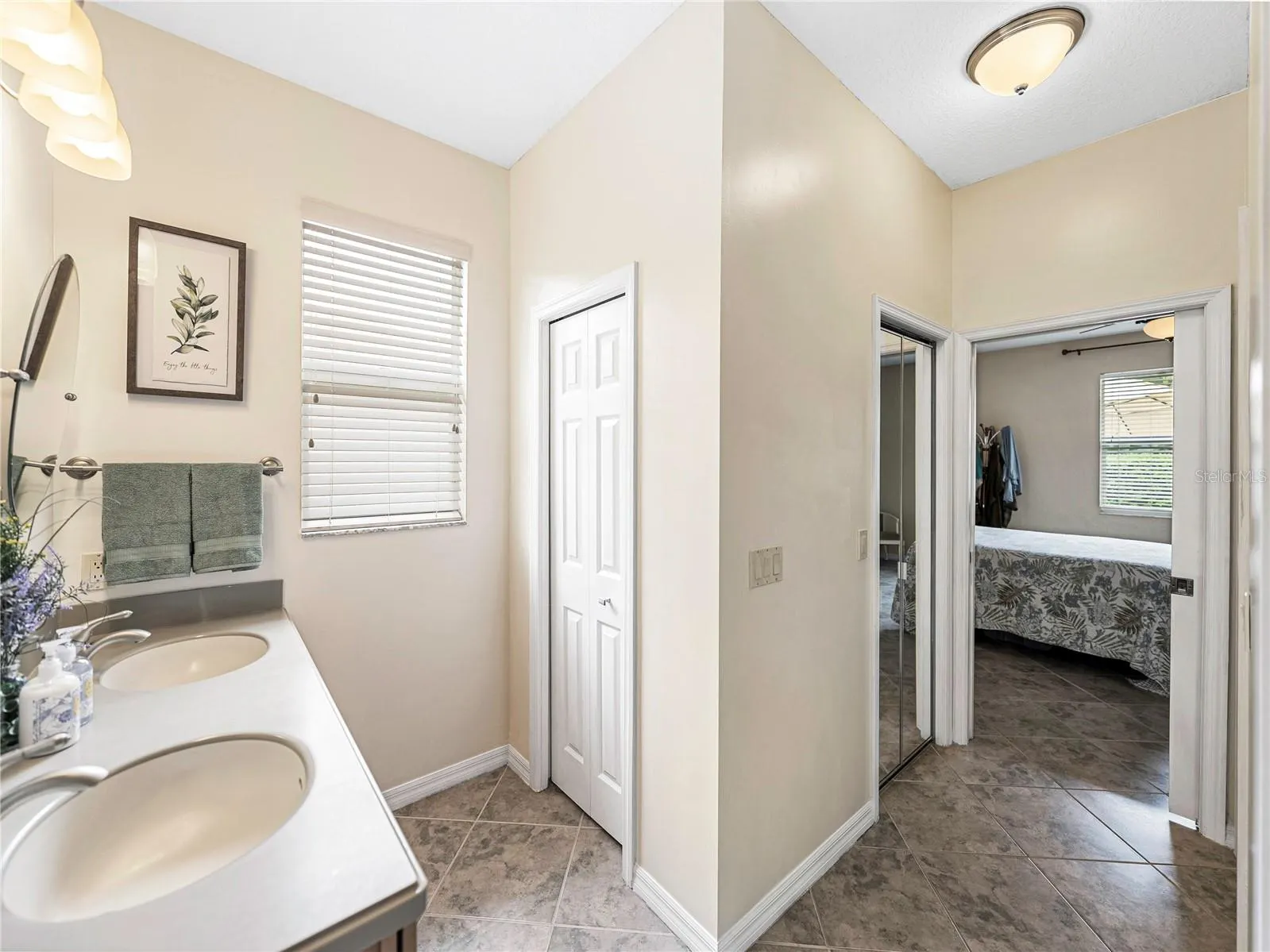 4489 STRATHMORE DR