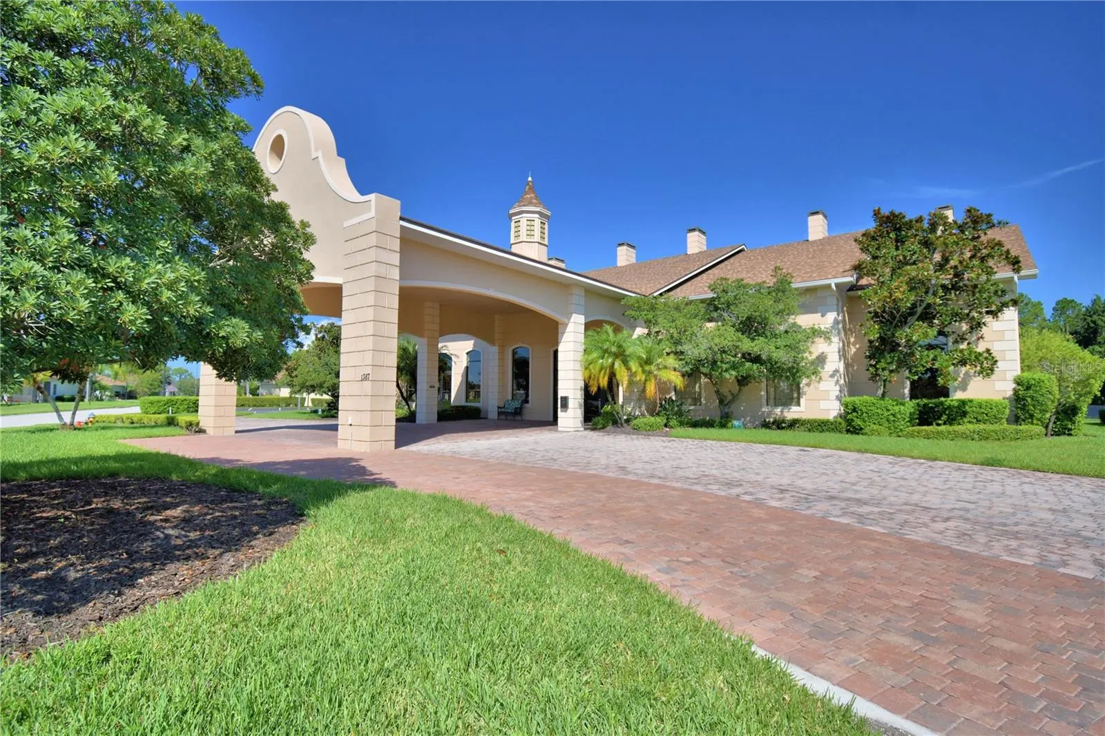 1613 LINZ CT