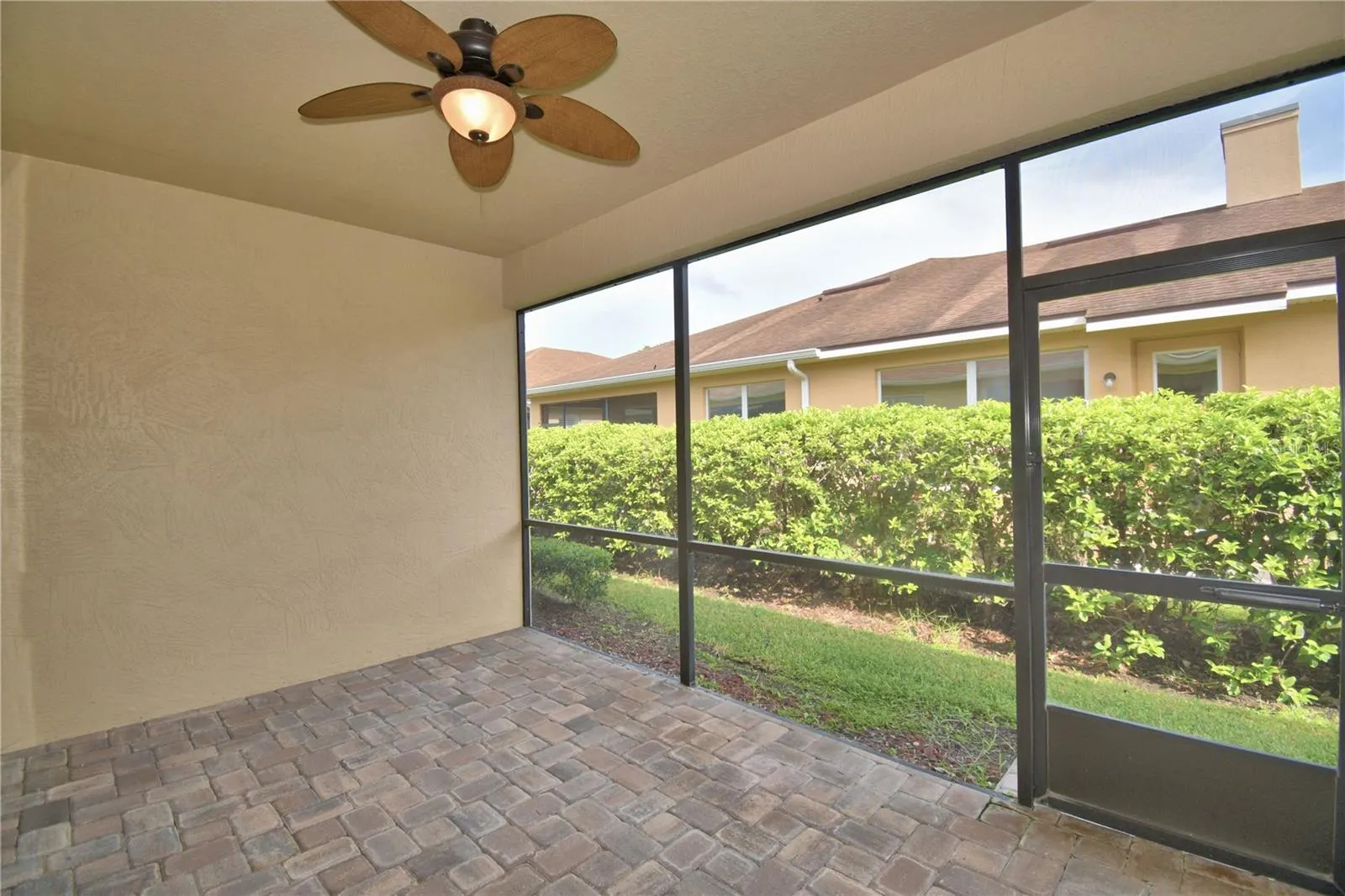 1613 LINZ CT