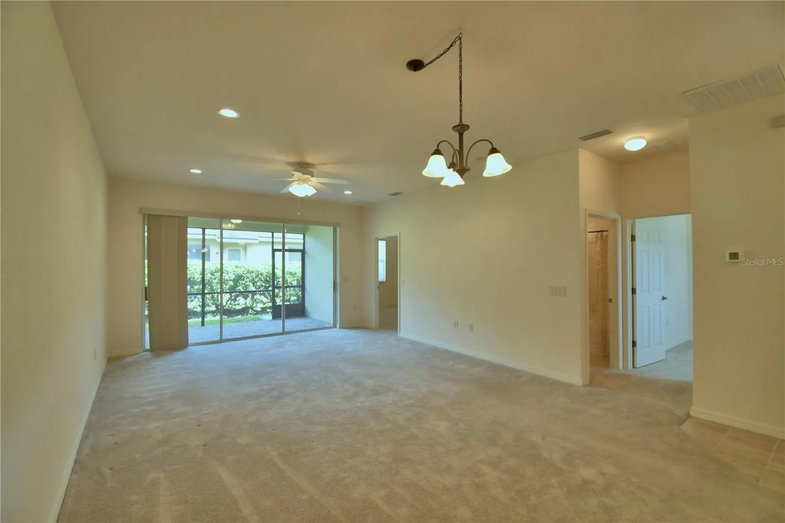 1613 LINZ CT