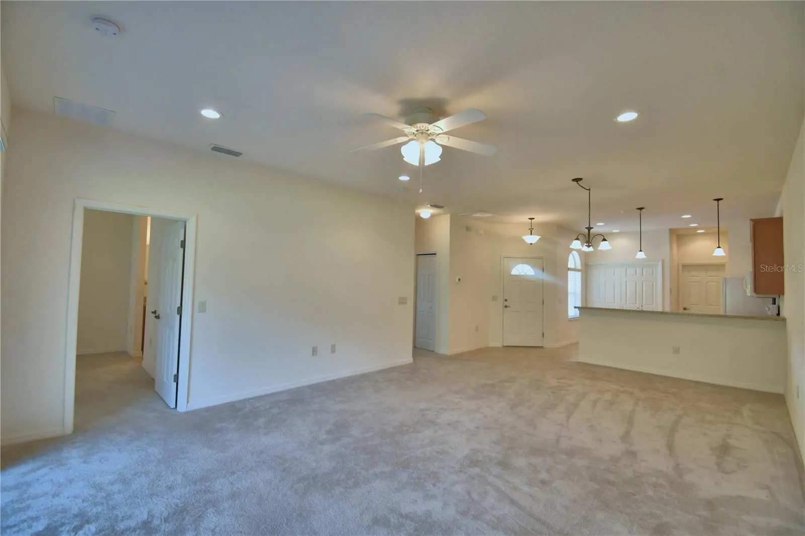 1613 LINZ CT