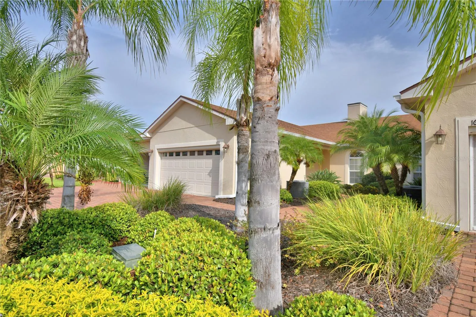 1613 LINZ CT