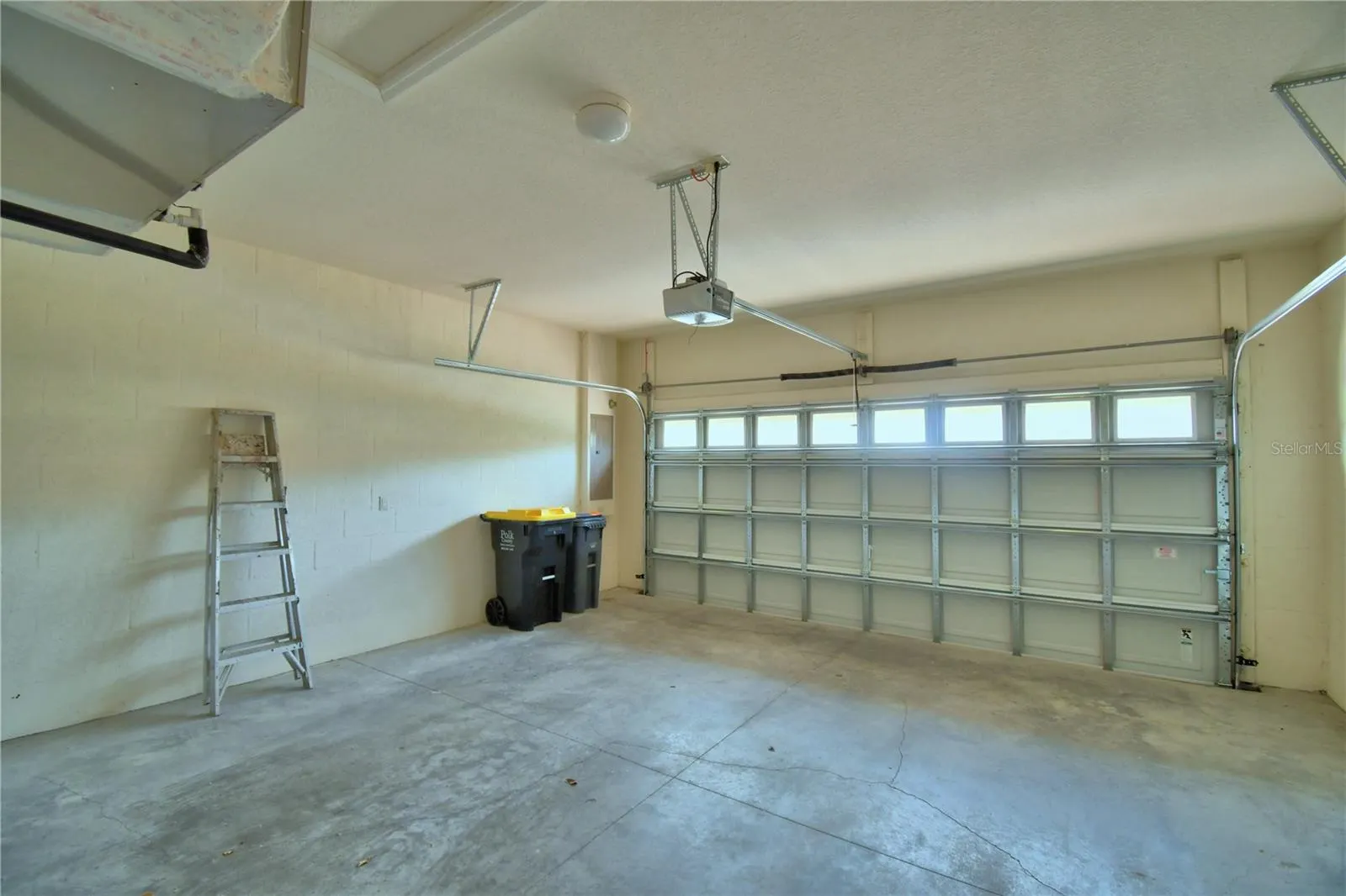 1613 LINZ CT