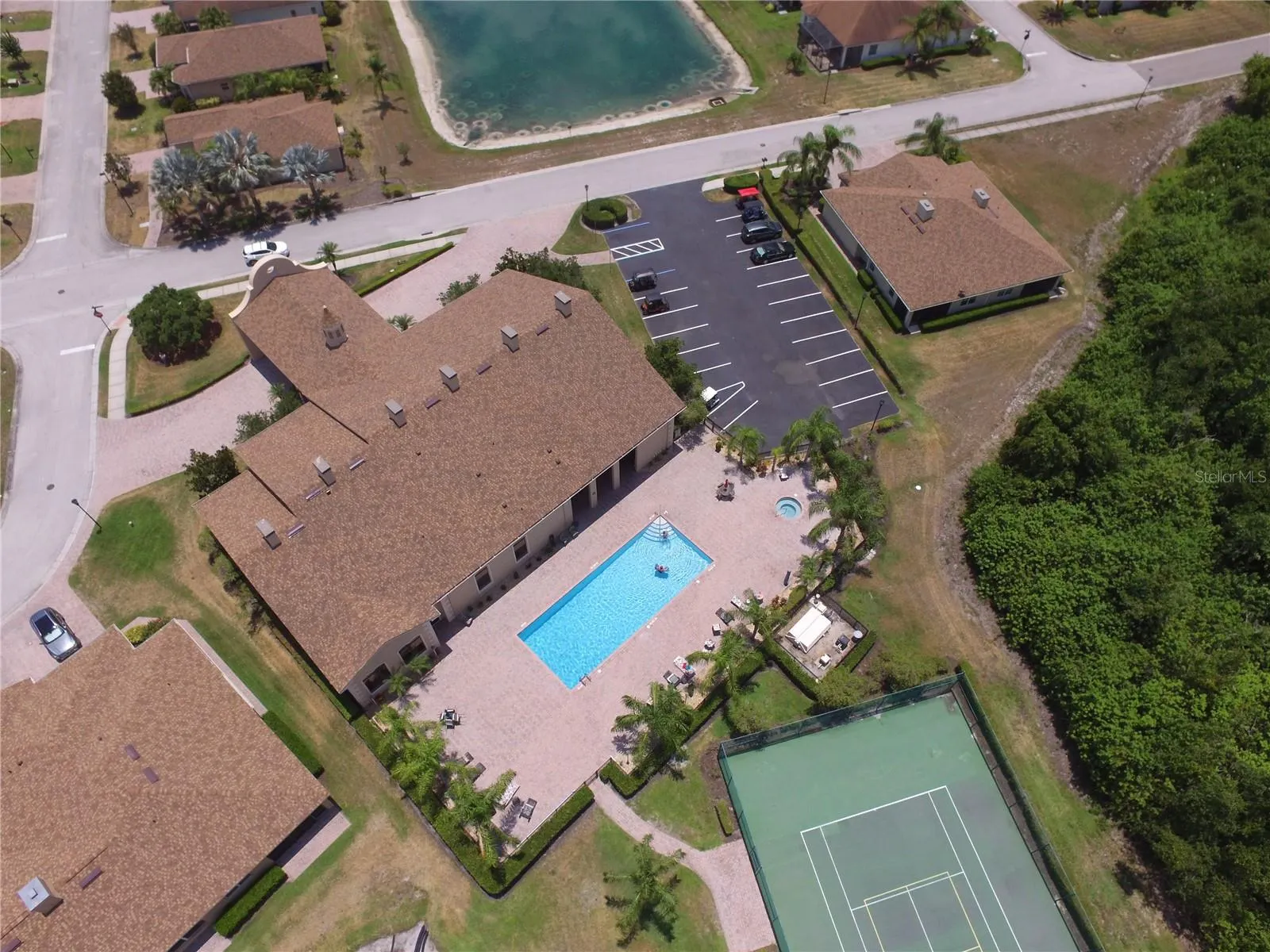 1613 LINZ CT