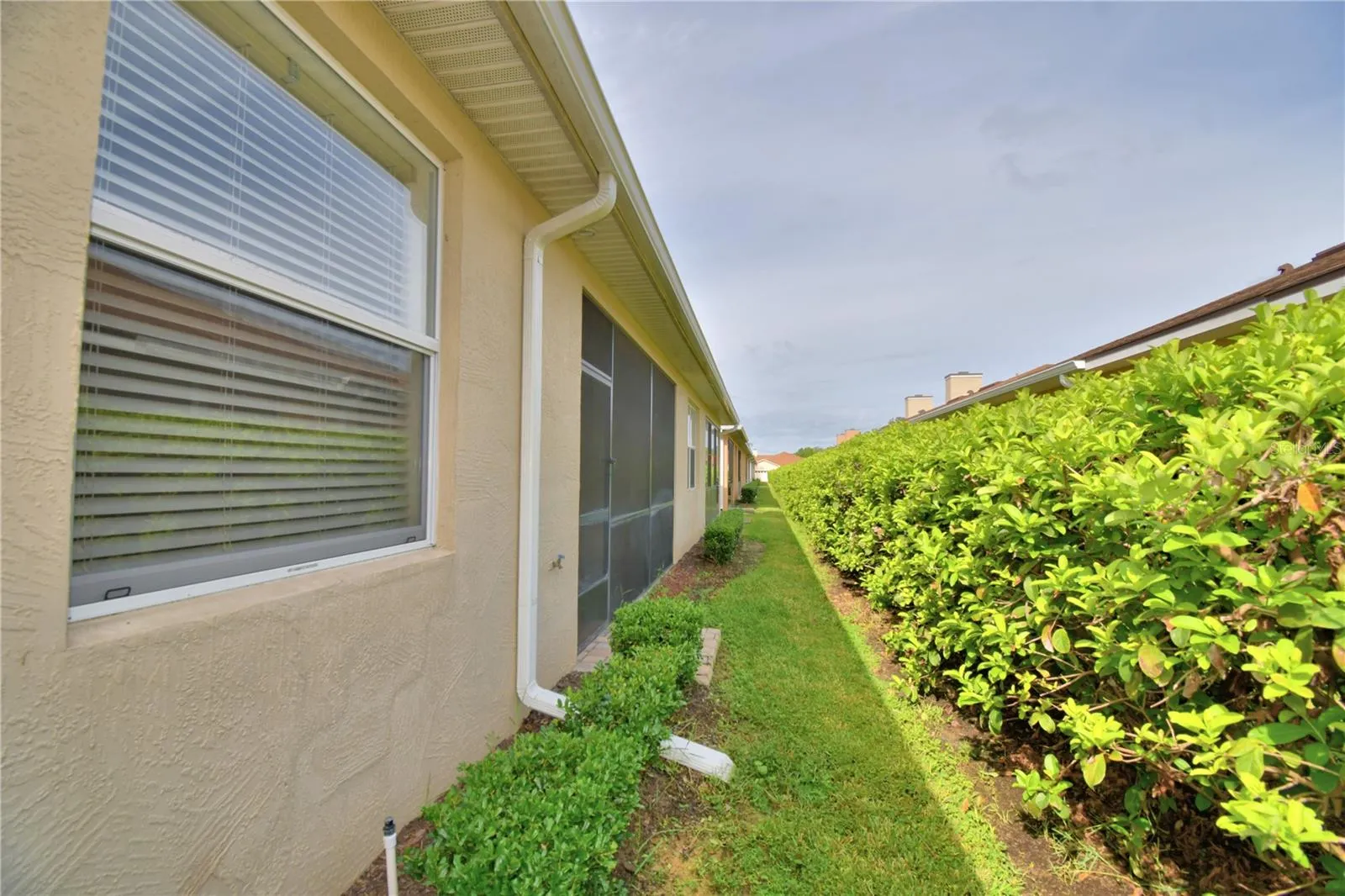 1613 LINZ CT