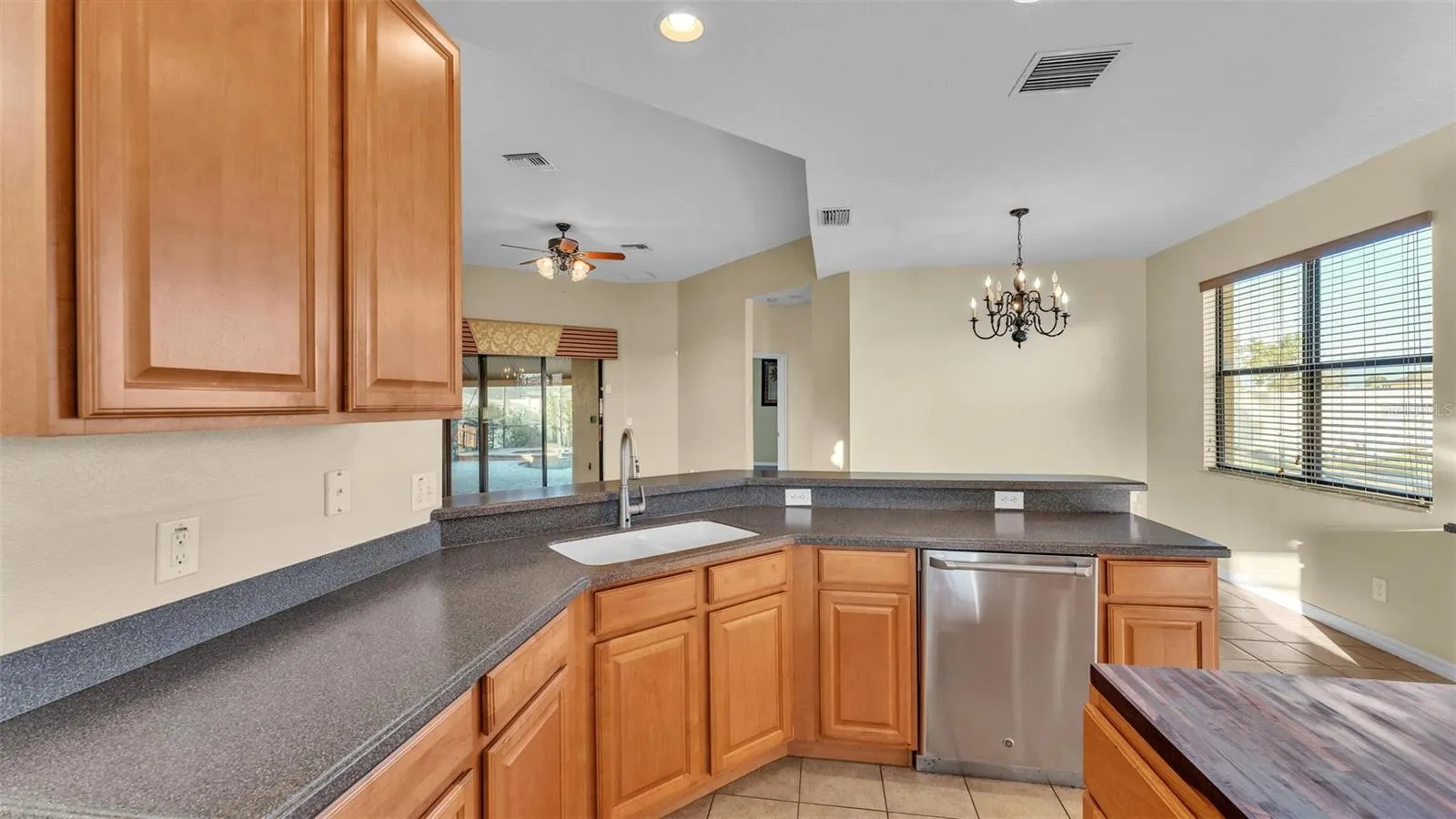 369 VILLA SORRENTO CIR