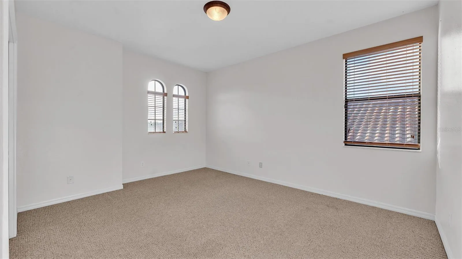 369 VILLA SORRENTO CIR