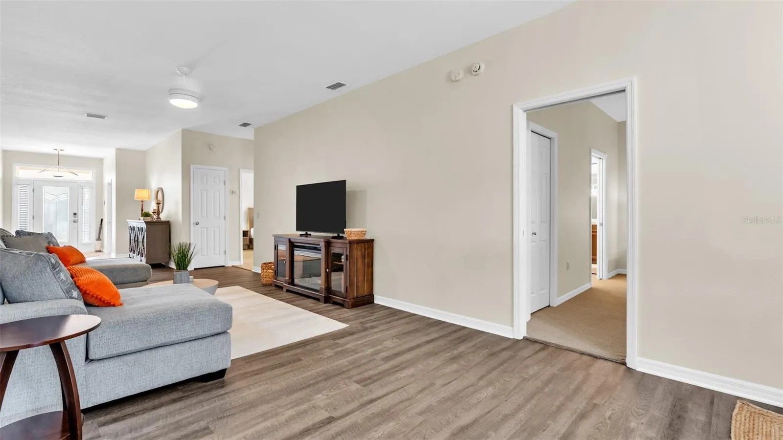 4148 DUNMORE DR