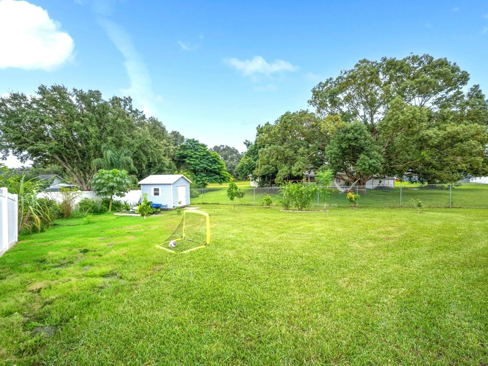 4105 IONE CT