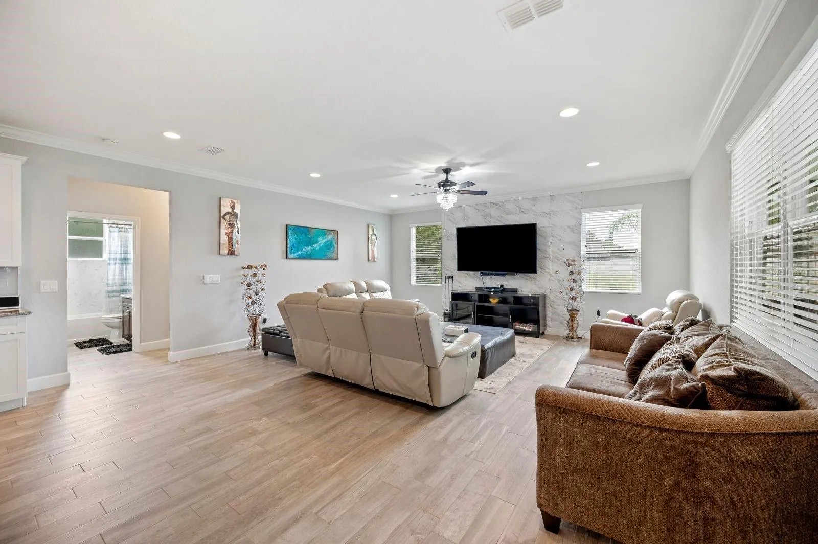 4105 IONE CT