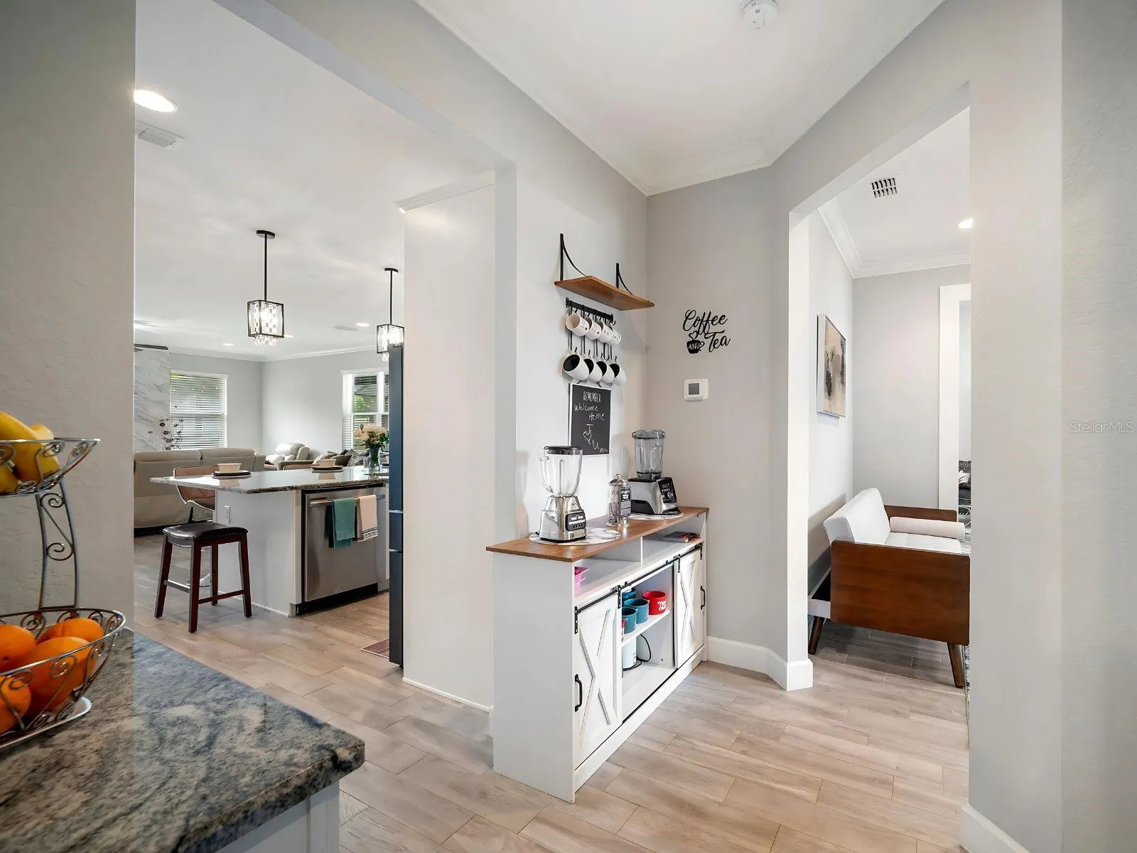 4105 IONE CT
