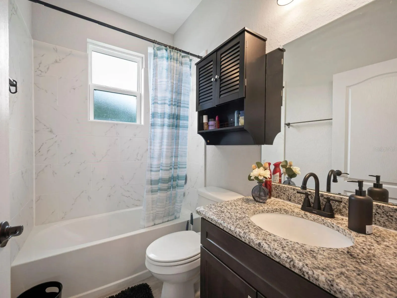 4105 IONE CT
