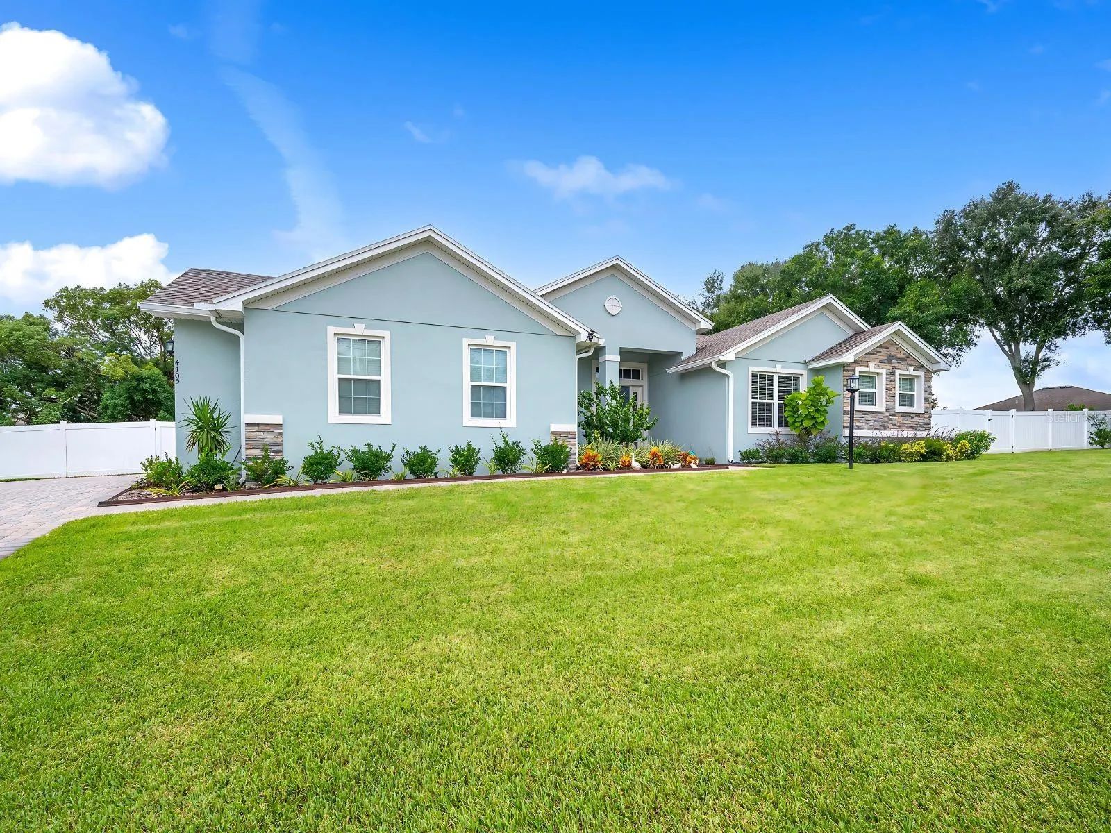 4105 IONE CT