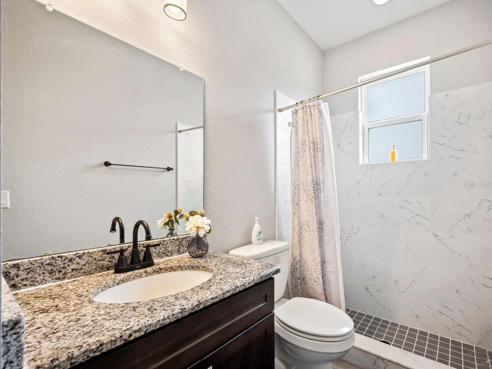 4105 IONE CT