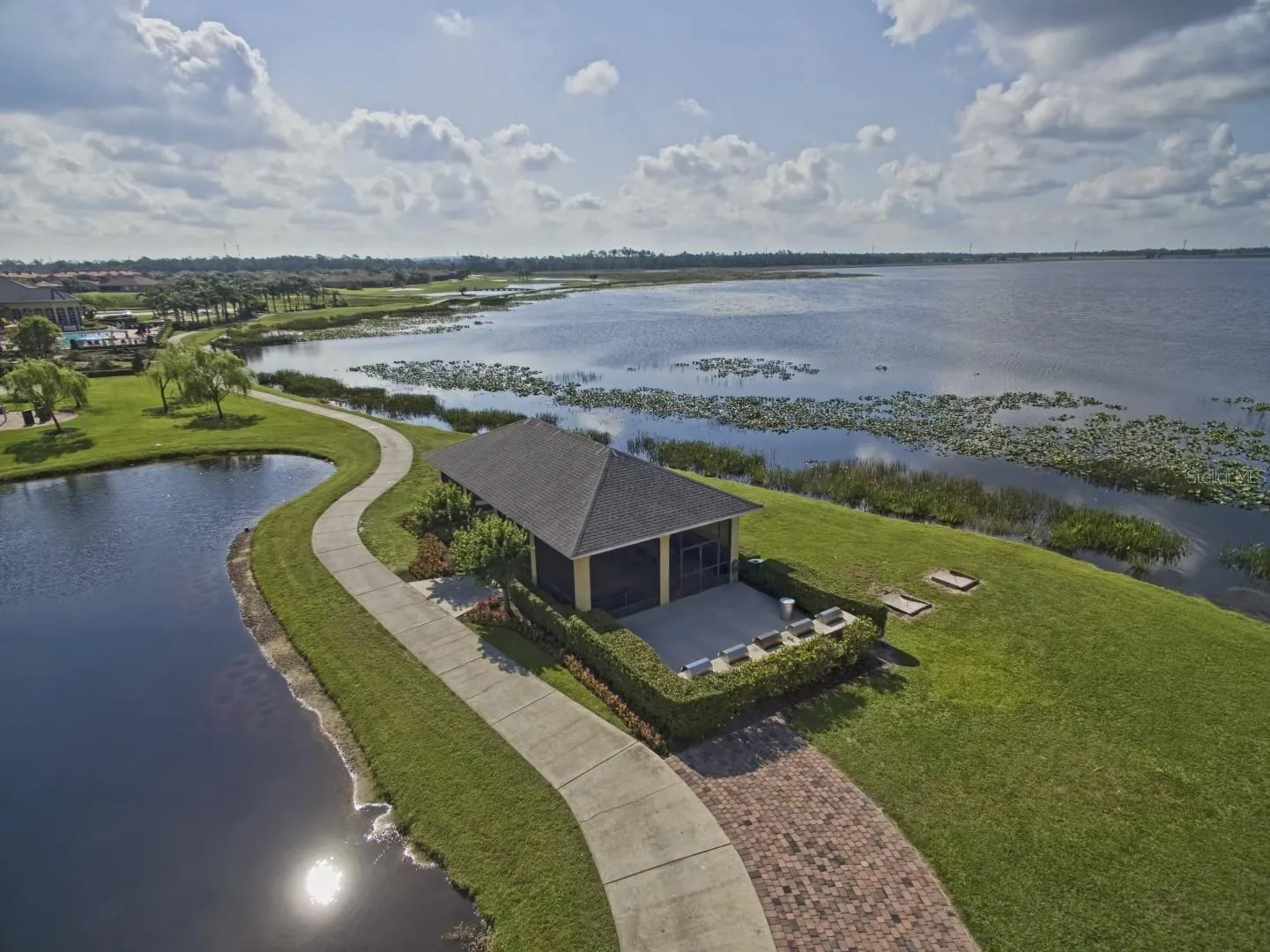 4220 DORNOCH DR