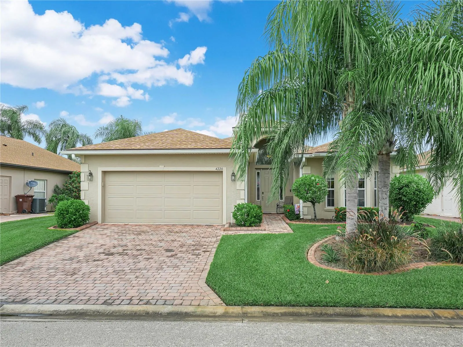 4220 DORNOCH DR