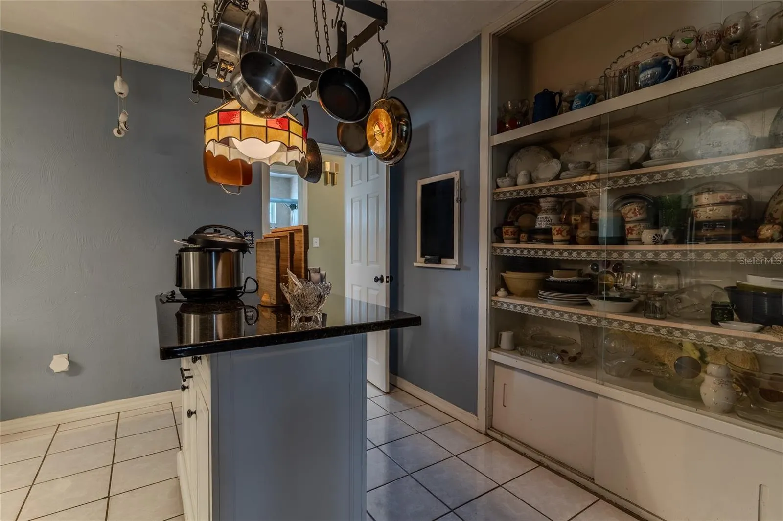 542 LONGFELLOW BLVD