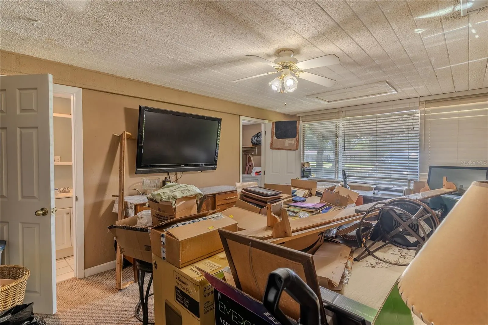 542 LONGFELLOW BLVD