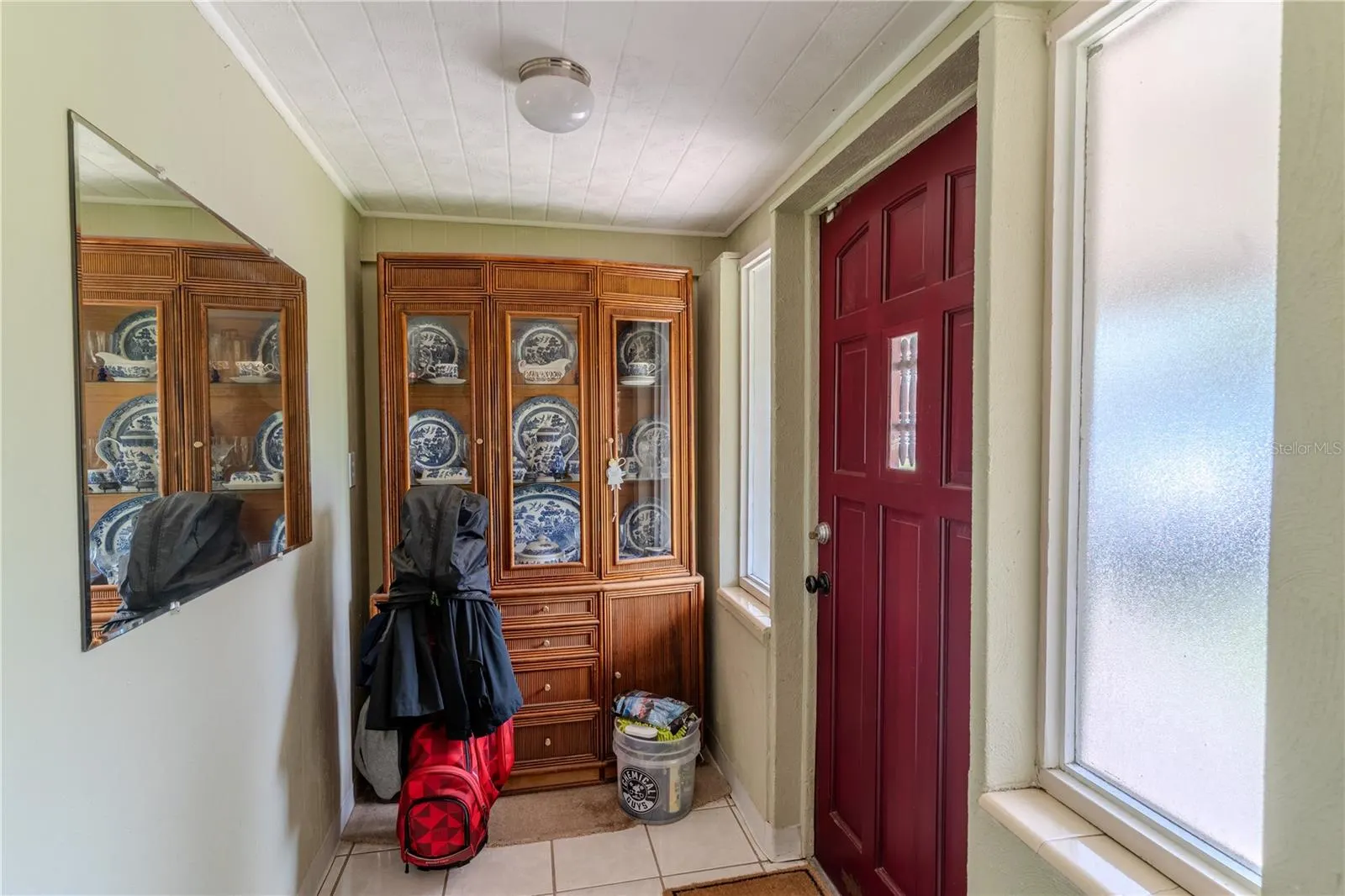 542 LONGFELLOW BLVD