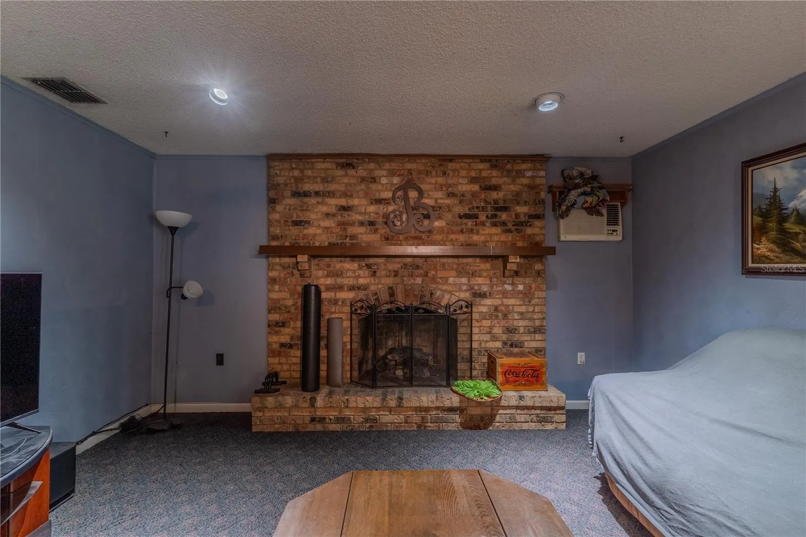 542 LONGFELLOW BLVD