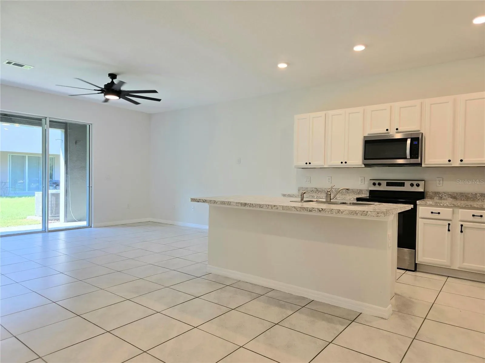 1292 YELLOW FINCH DR