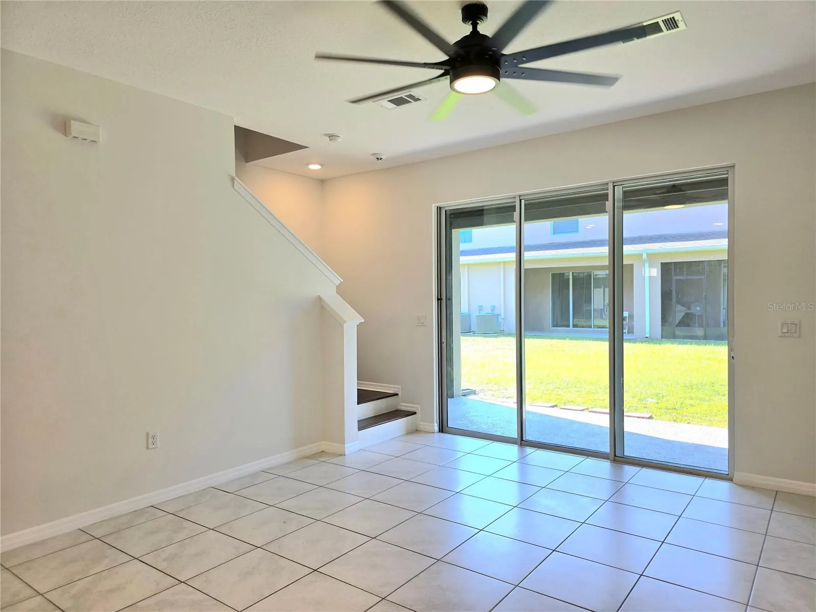 1292 YELLOW FINCH DR