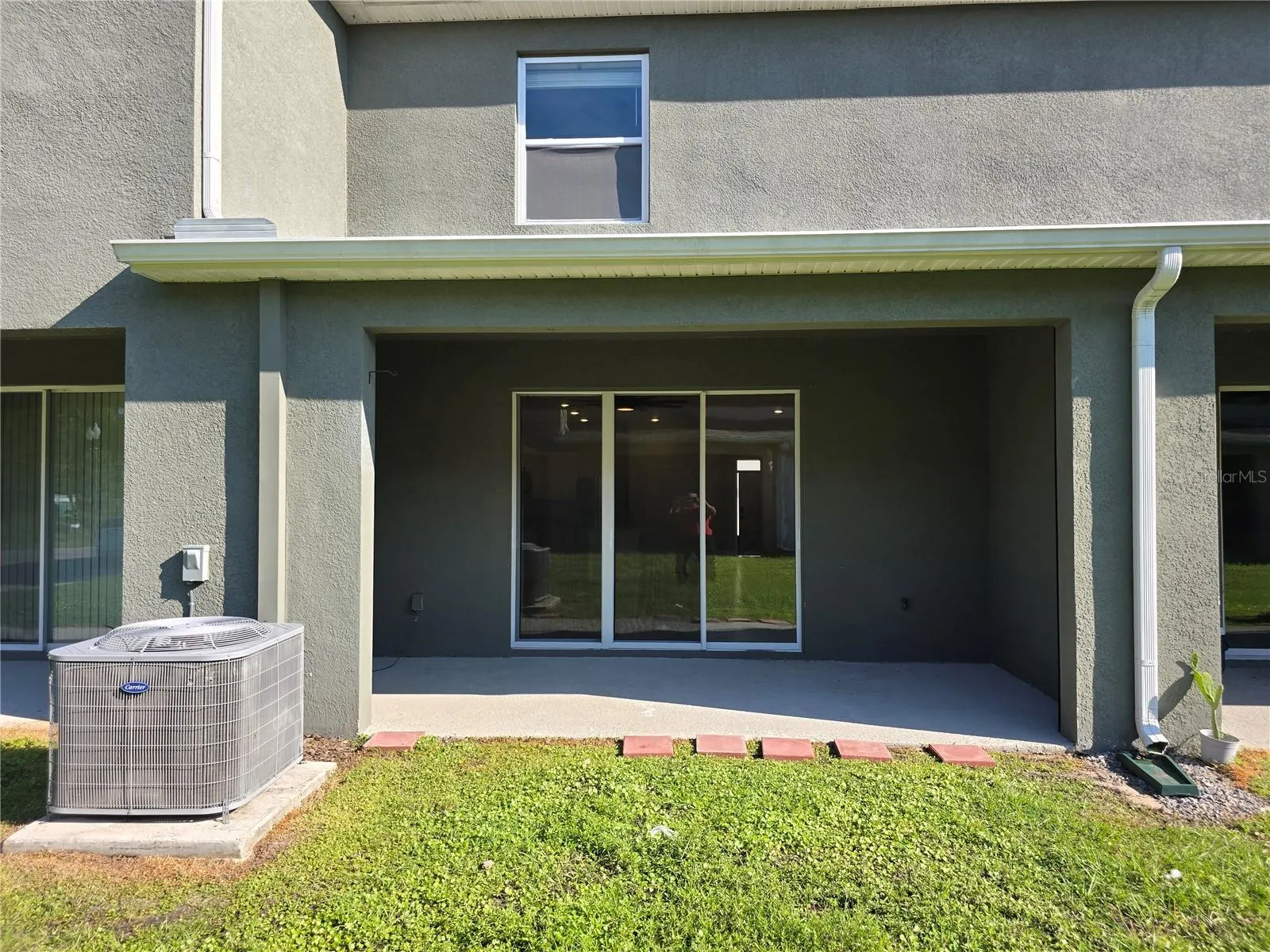 1292 YELLOW FINCH DR