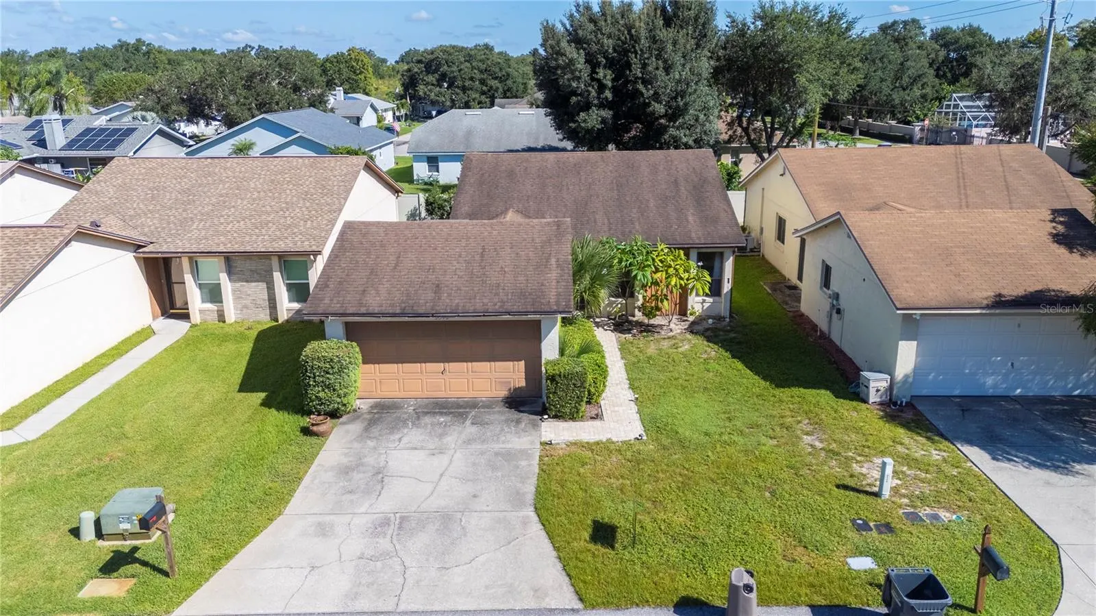 3912 CYPRESS LNDG N