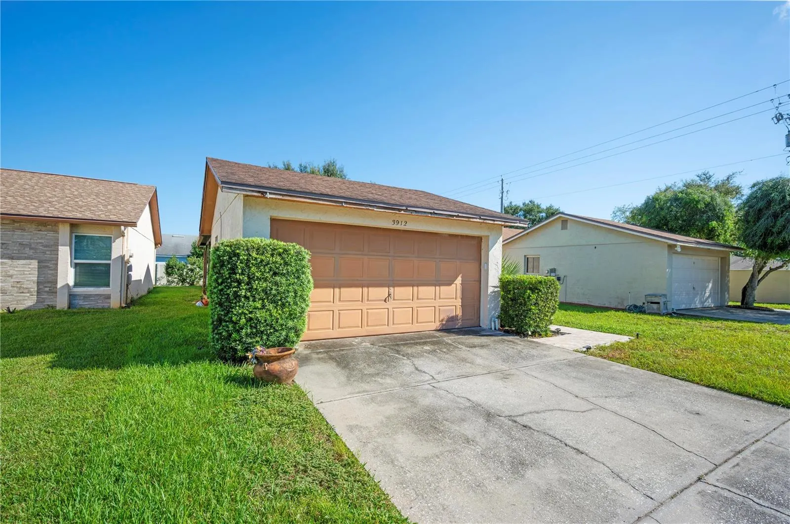 3912 CYPRESS LNDG N
