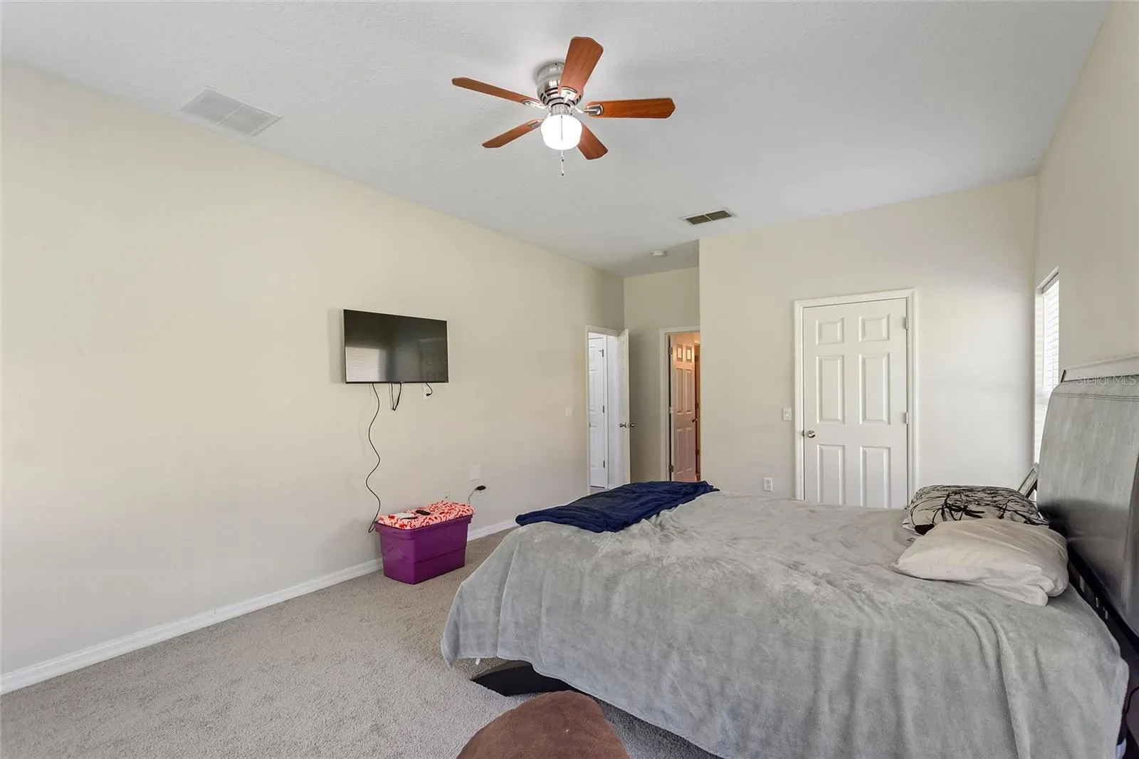 4039 NAVIGATOR WAY