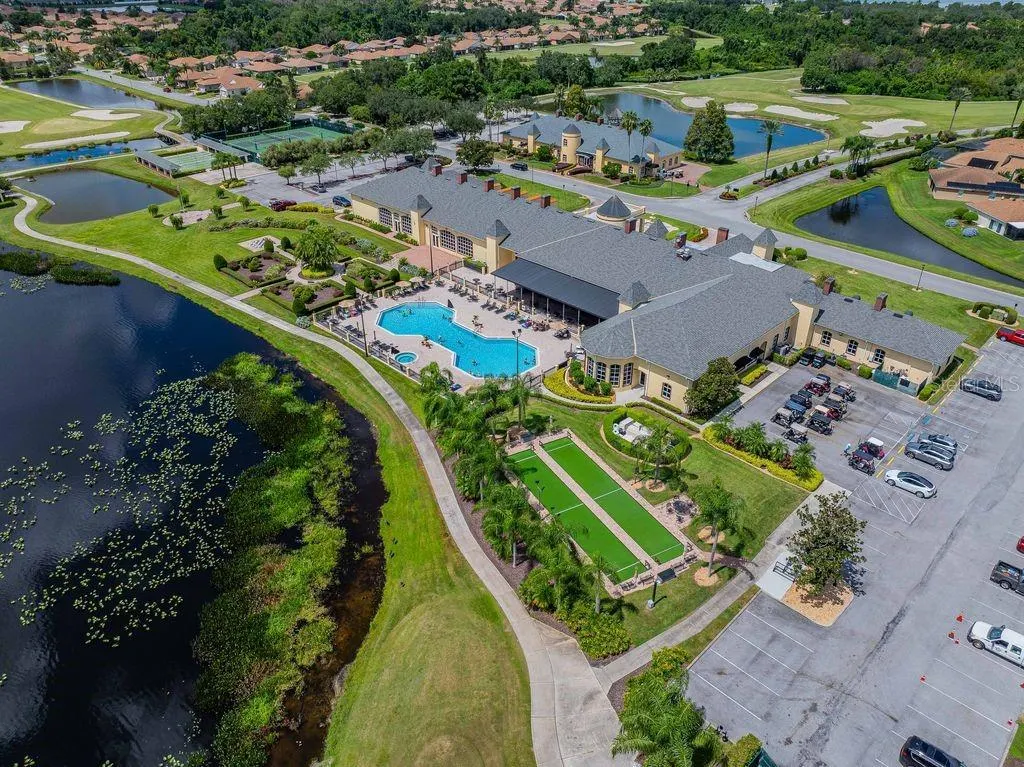 4220 MUIRFIELD LOOP