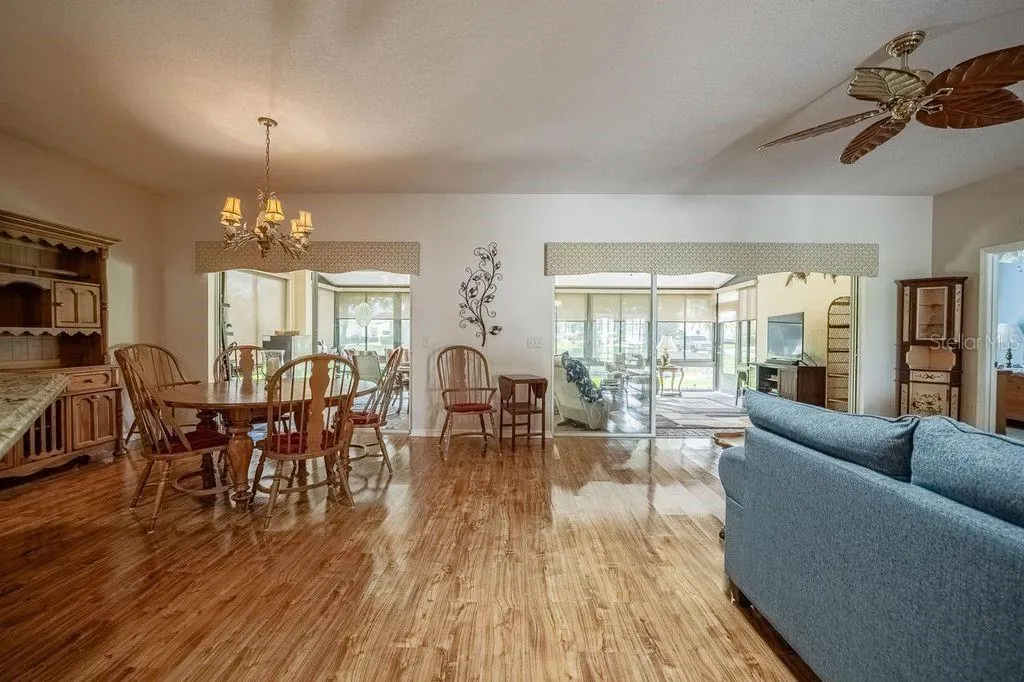 4220 MUIRFIELD LOOP