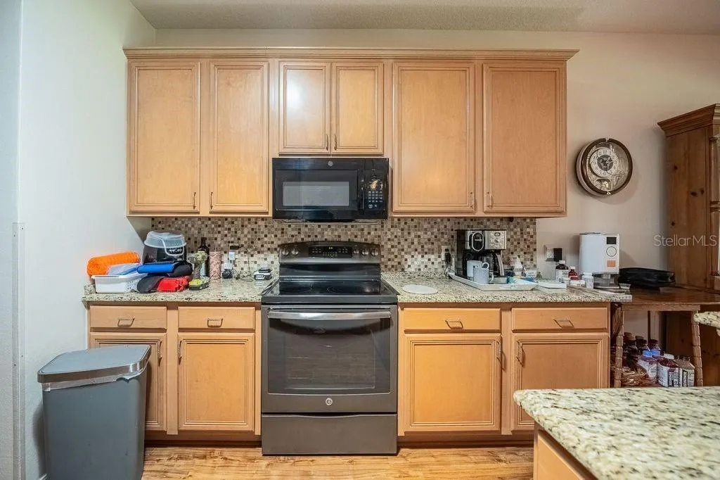 4220 MUIRFIELD LOOP