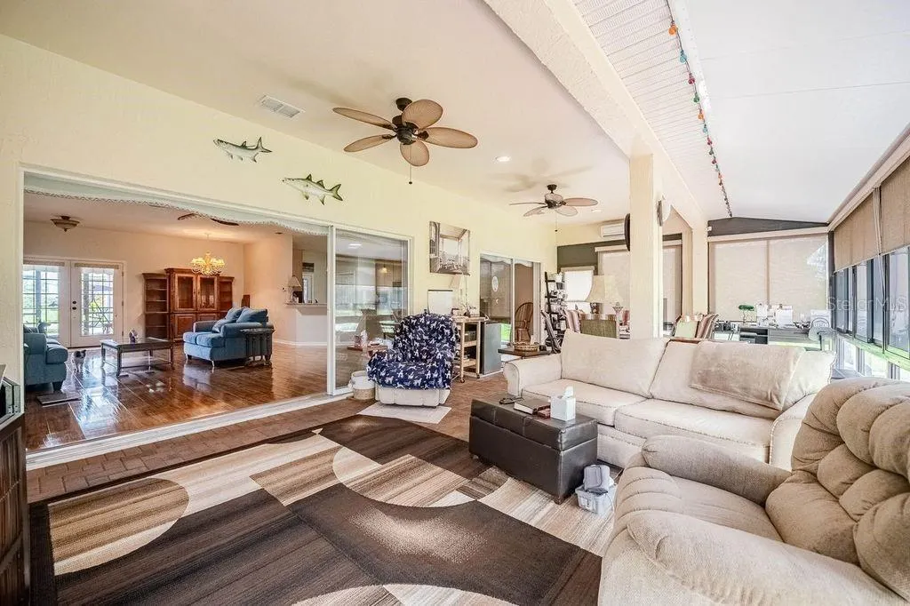 4220 MUIRFIELD LOOP