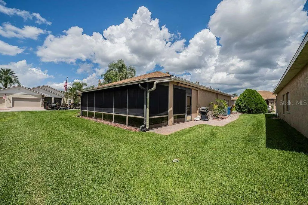 4220 MUIRFIELD LOOP