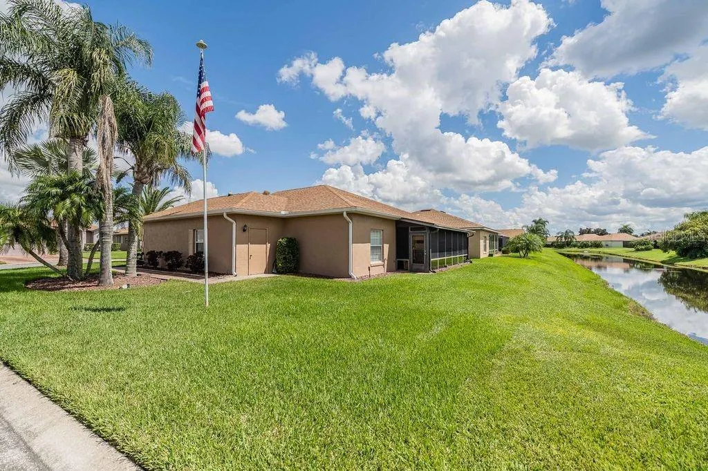 4220 MUIRFIELD LOOP