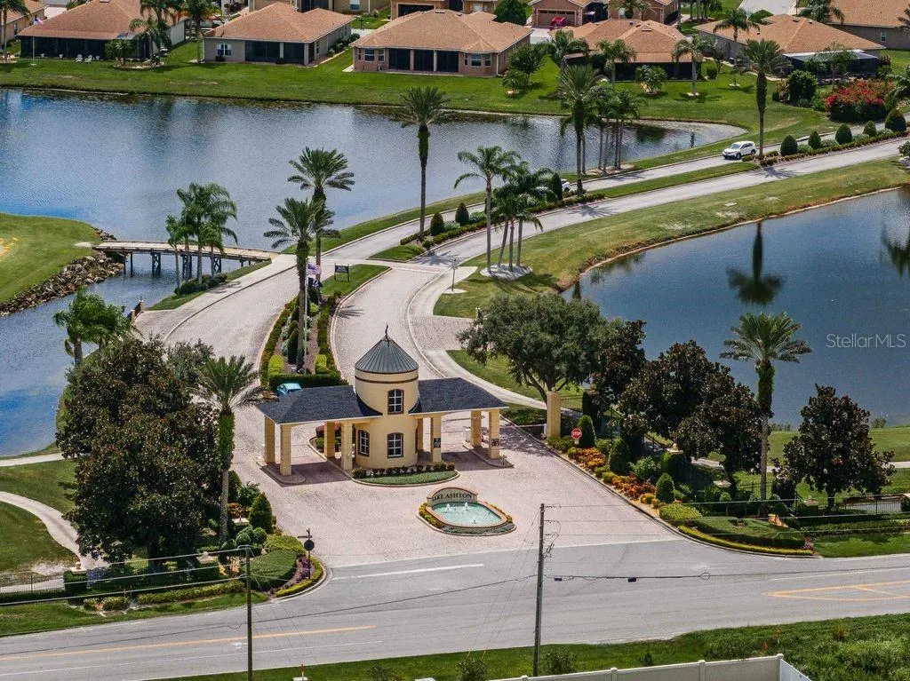4220 MUIRFIELD LOOP