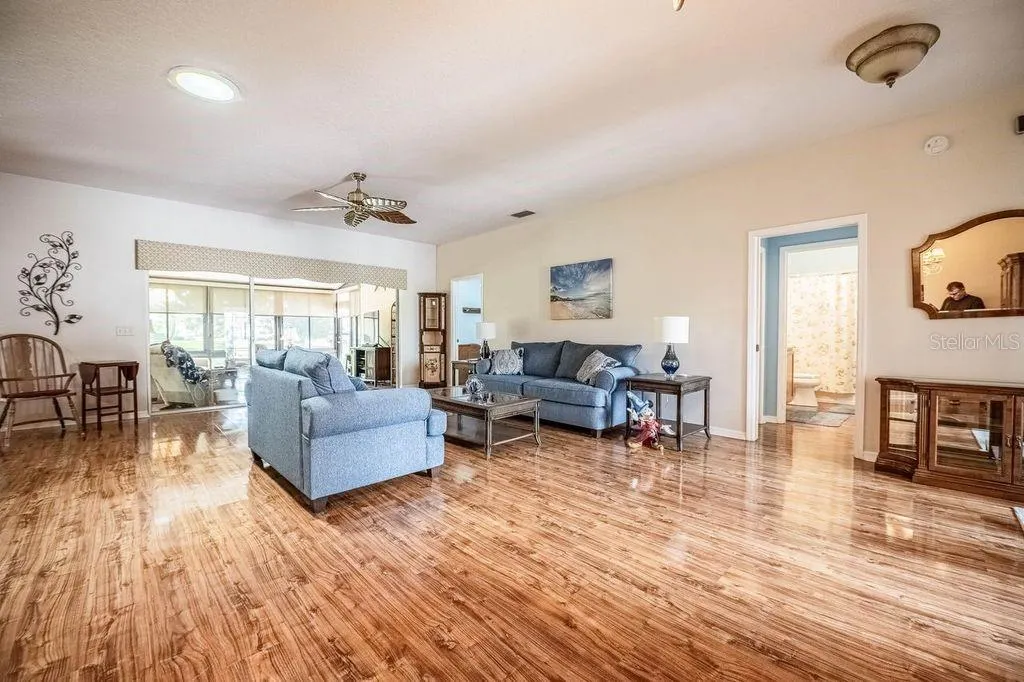 4220 MUIRFIELD LOOP