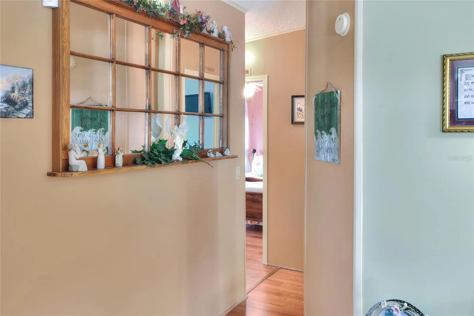 6388 LOLLY BAY LOOP NE