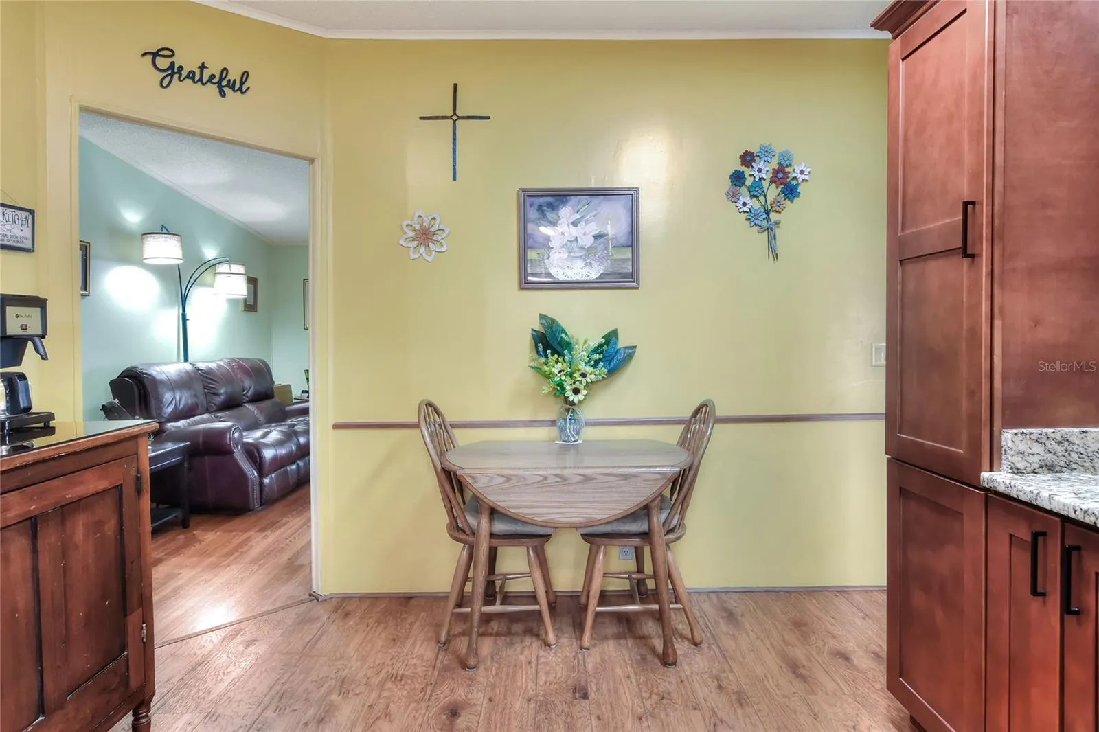 6388 LOLLY BAY LOOP NE