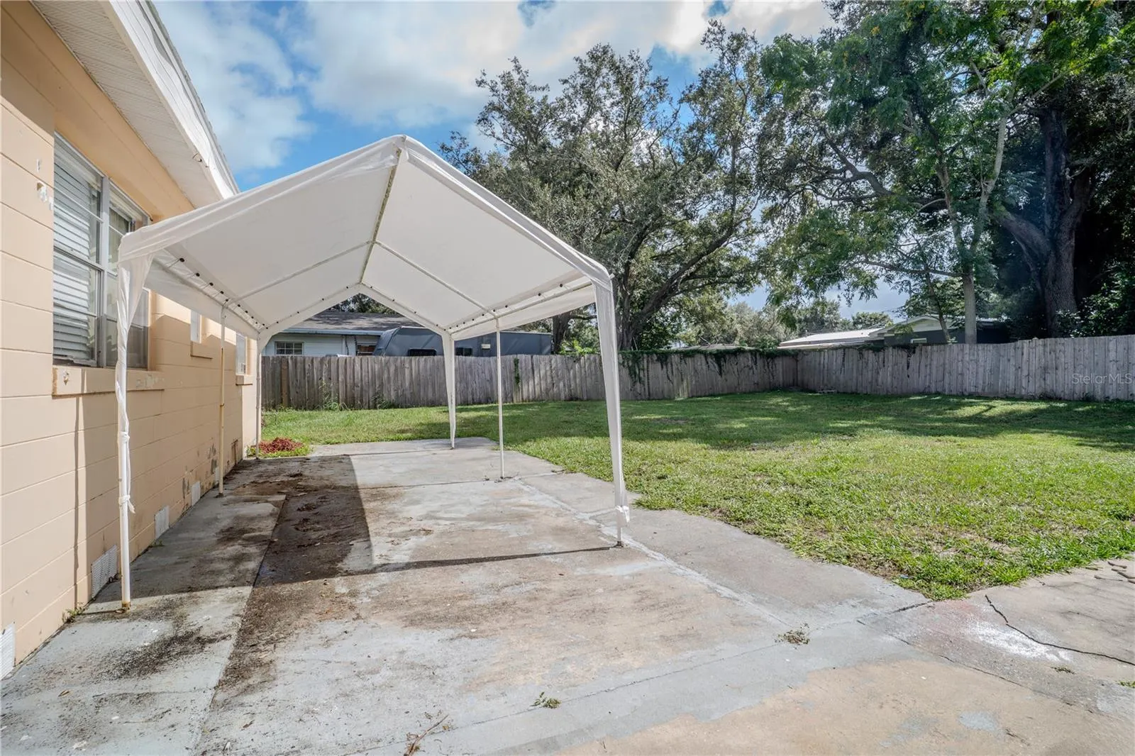 1023 BILTMORE DR